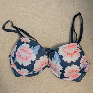 Pink Victoria's Secret Wear Everywhere Super Push